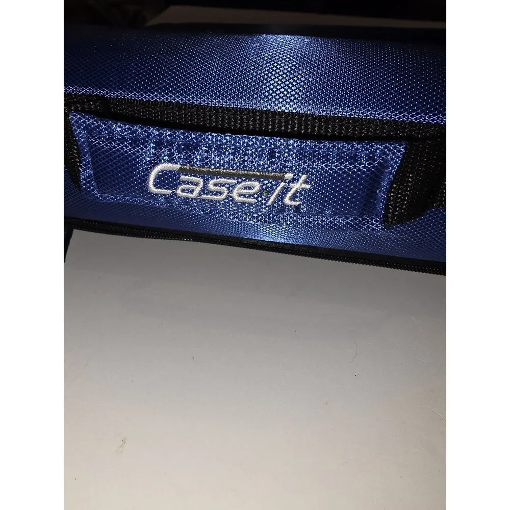 Case•it LT-007 Blue Binder With Zippered Pockets Great For School. No Strap